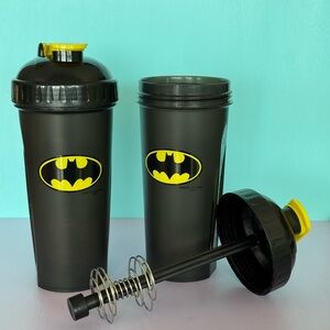 Batman Black & Yellow Protein Shaker Bottle - 28oz